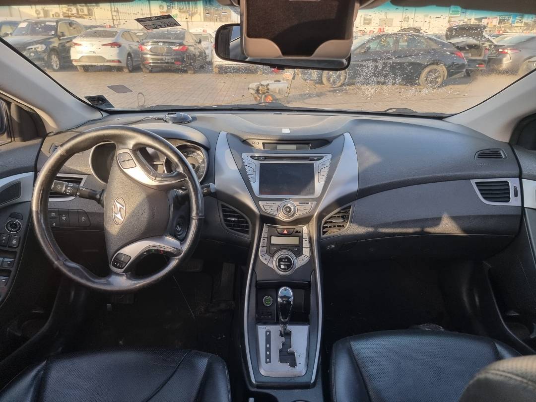 2013 HYUNDAI AVANTE — 233595 KM — Lot 758687 — Ind. 12 - Marhaba Auctions Used Cars - Image 8