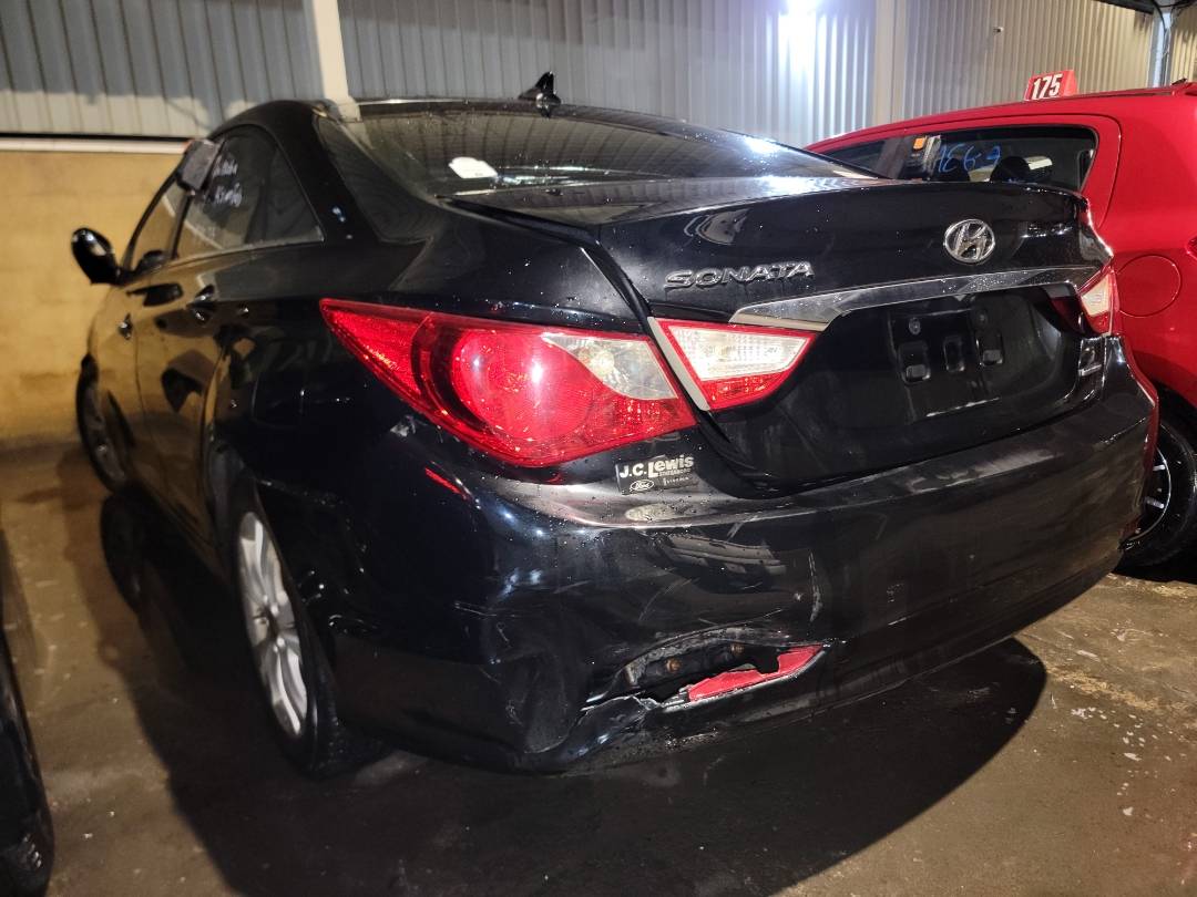 2011 HYUNDAI SONATA — 165037 Miles — Lot 77081093 - Marhaba Auctions Used Cars - Image 3
