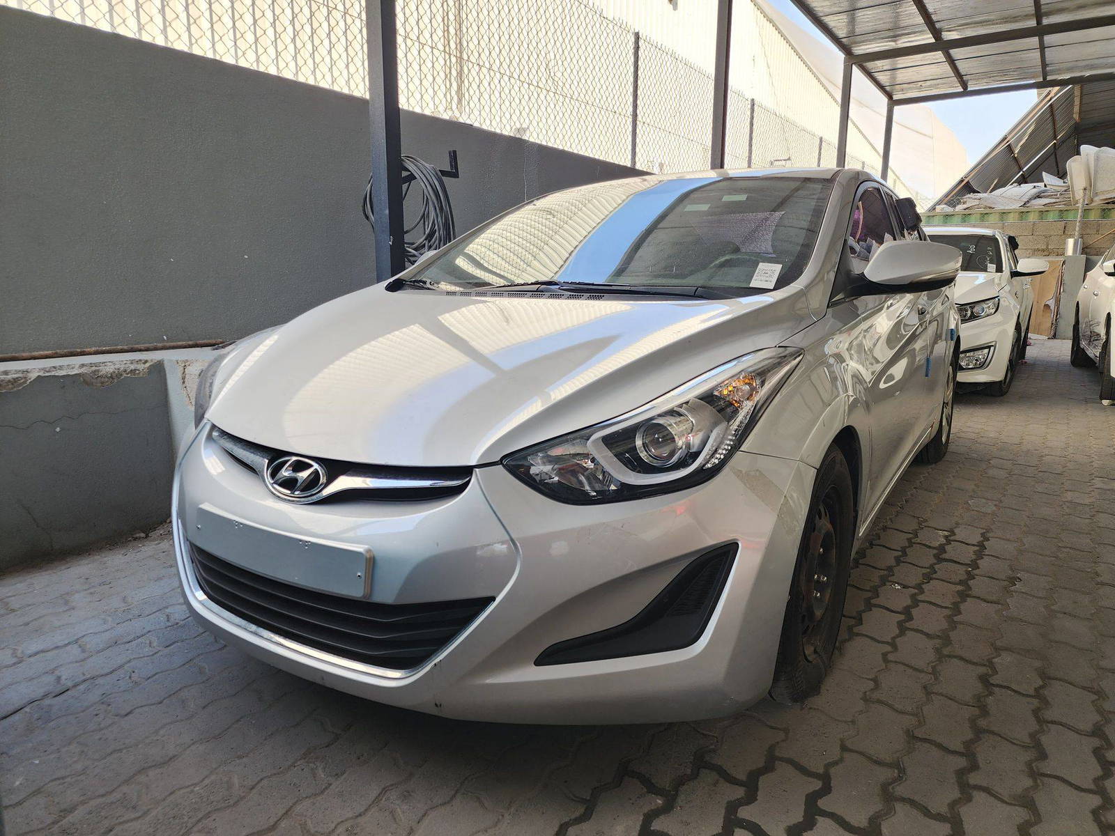 2015 HYUNDAI AVANTE — 255488 KM — Lot 236954 — Main - Marhaba Auctions Used Cars - Image 4
