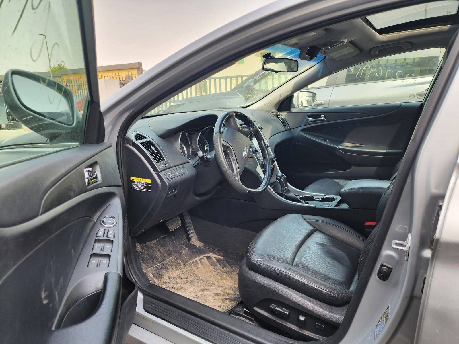 2013 HYUNDAI SONATA — 156987 KM — Lot 12276491 — Al Quoz - Marhaba Auctions Used Cars - Image 9