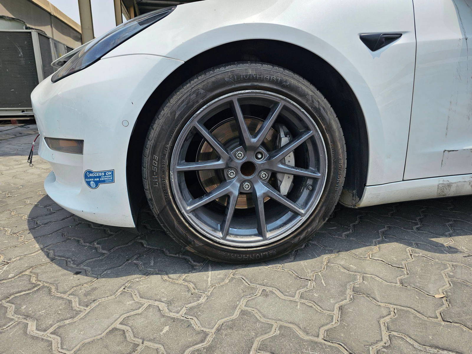 TESLA MODEL 3 2021 - Marhaba Auction Used Cars - Image 11