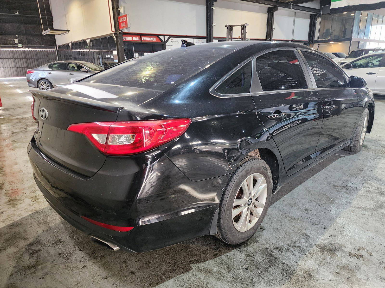 2015 HYUNDAI SONATA — 134196 Miles — Lot FH224349 — Al Quoz - Marhaba Auctions Used Cars - Image 5