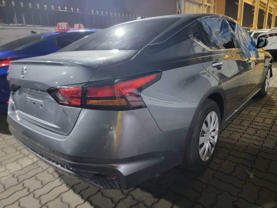 2020 NISSAN ALTIMA — 73377 Miles — Lot 60211133 - Marhaba Auctions Used Cars - Image 4