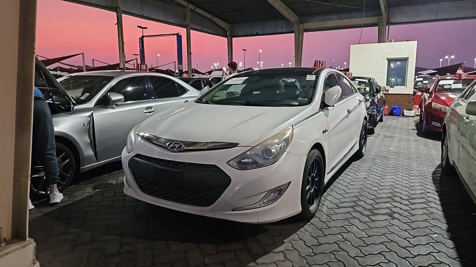 HYUNDAI SONATA 2015 - Marhaba Auction Used Cars - Image 5