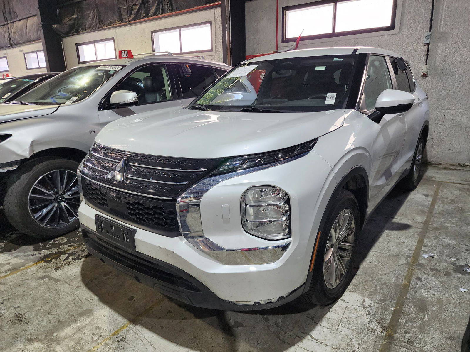 2022 MITSUBISHI OUTLANDER — 61452 KM — Lot 12176933 — Main - Marhaba Auctions Used Cars - Image 3