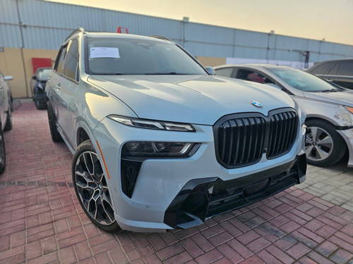 2025 BMW X7 XDRIVE40I at Marhaba Auctions