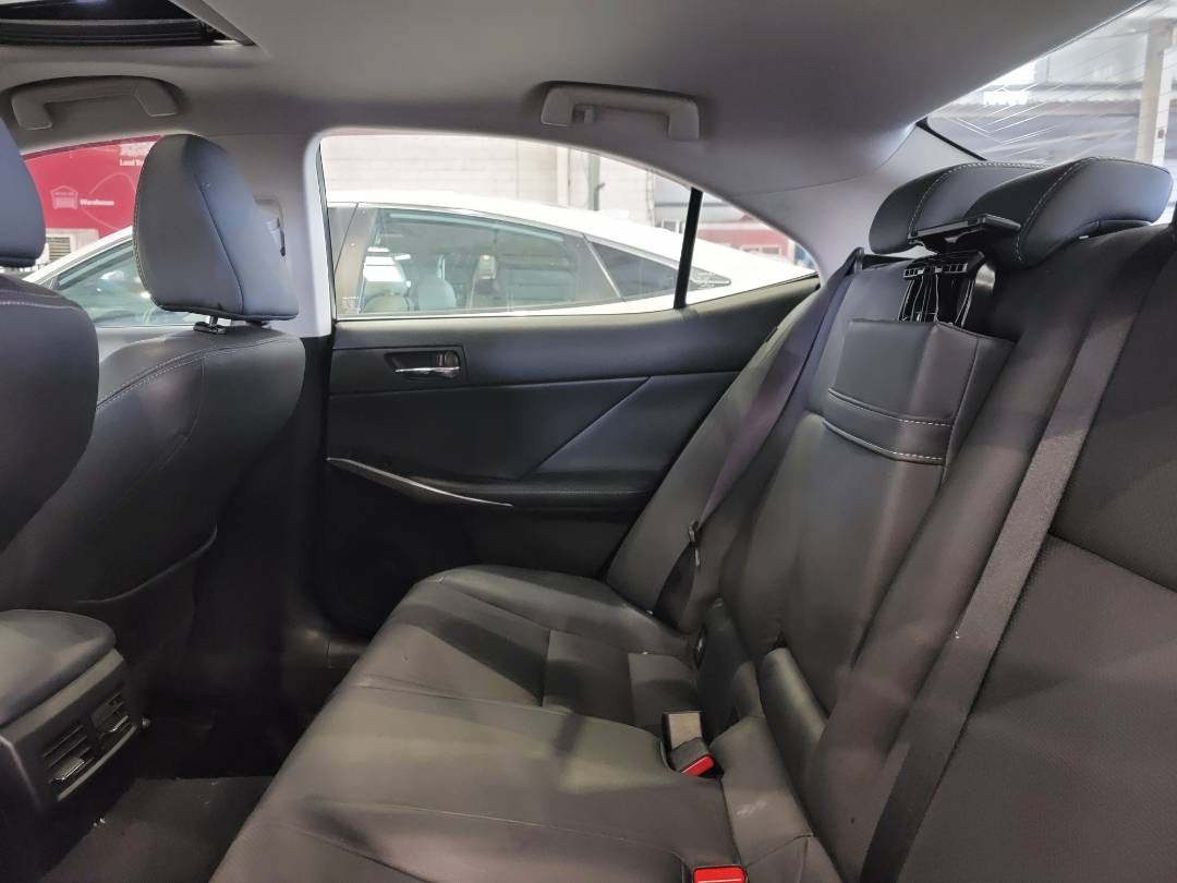 2015 LEXUS IS 250 — 139013 Miles — Lot 6F5070024 — Main - Marhaba Auctions Used Cars - Image 8