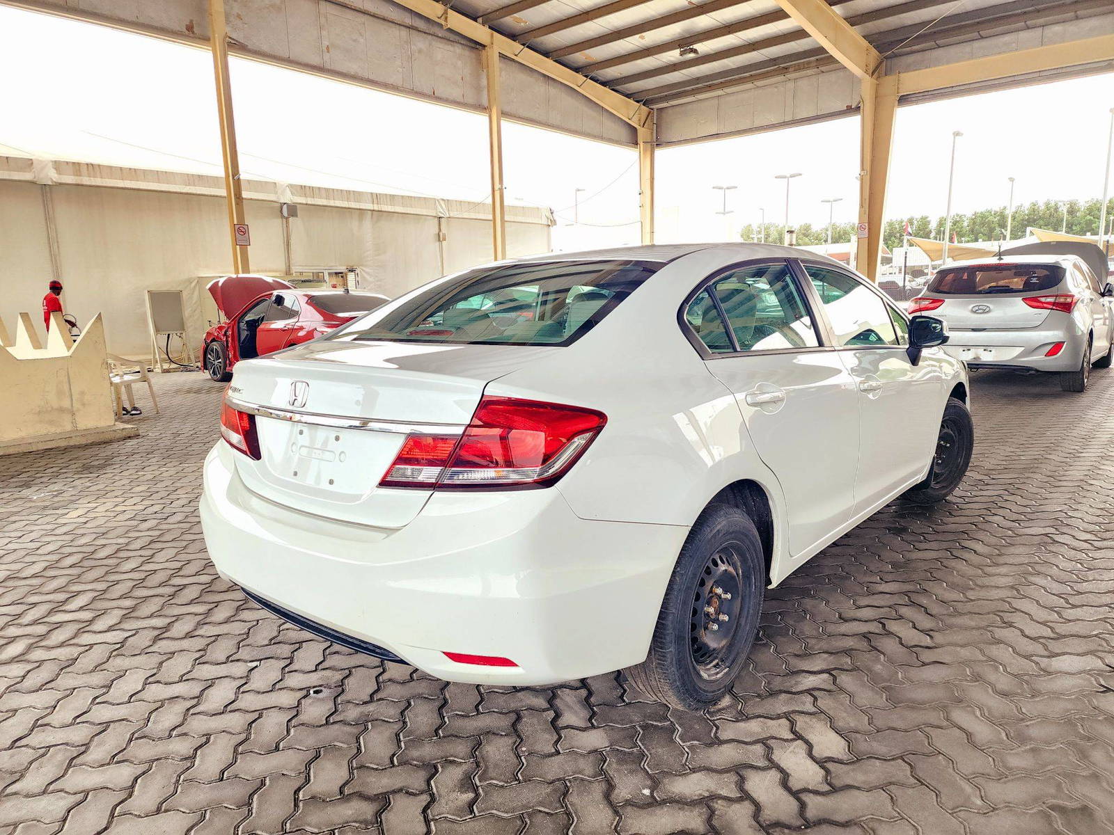 2013 HONDA CIVIC — 203204 KM — Lot 79878194 — Souq - Marhaba Auctions Used Cars - Image 3