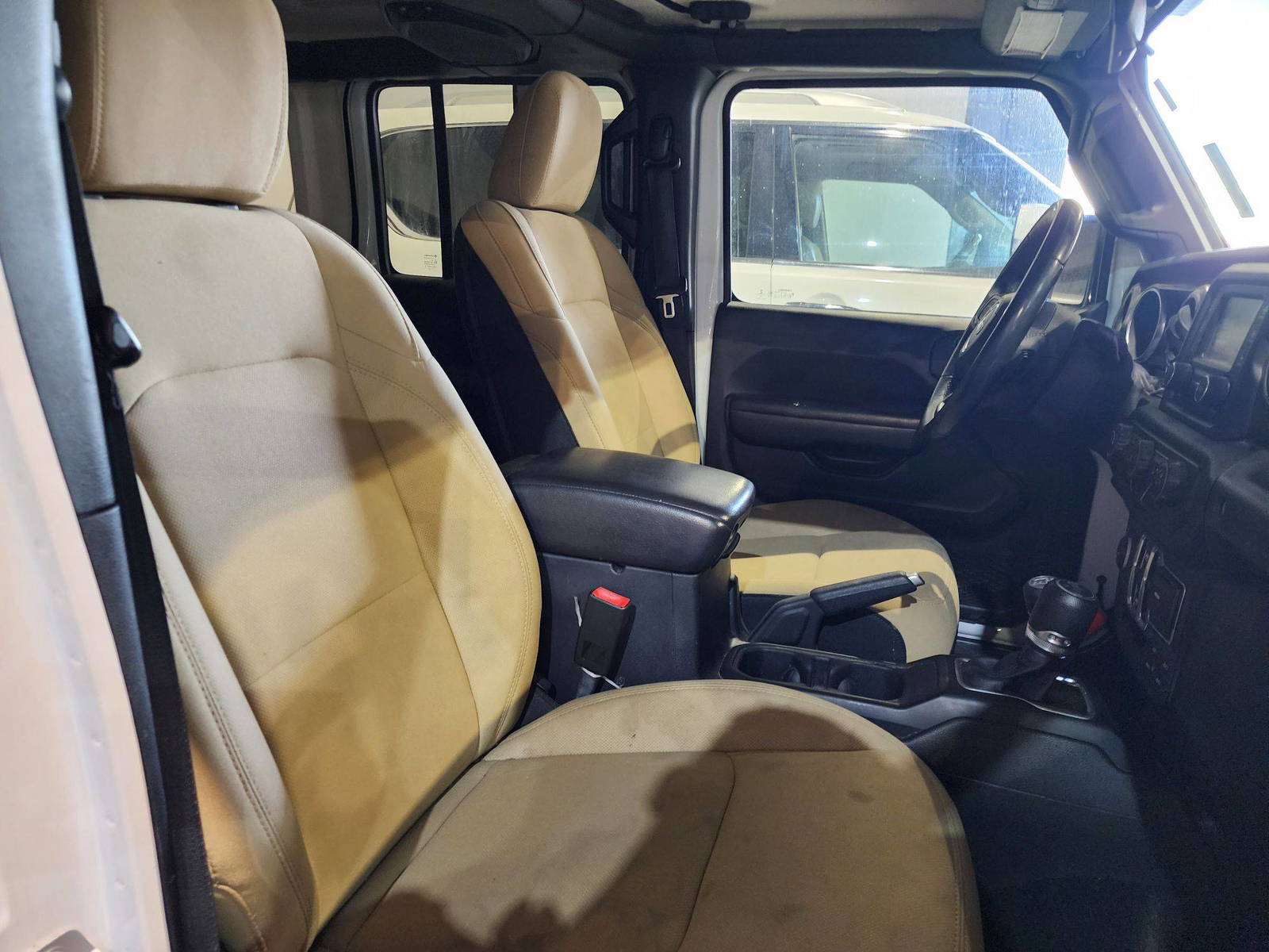 2018 JEEP WRANGLER — 54941 Miles — Lot 66527714 — Al Quoz - Marhaba Auctions Used Cars - Image 9