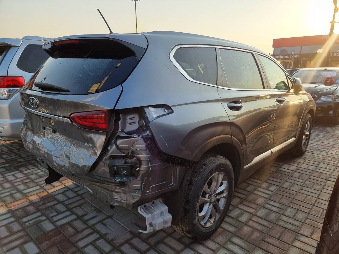 2019 HYUNDAI SANTA FE — 102590 Miles — Lot 215487 — Main - Marhaba Auctions Used Cars - Image 4