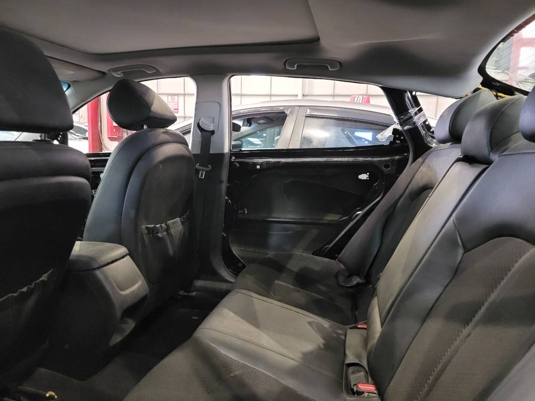 2018 KIA OPTIMA — 81250 Miles — Lot 4JG243071 — Souq - Marhaba Auctions Used Cars - Image 7