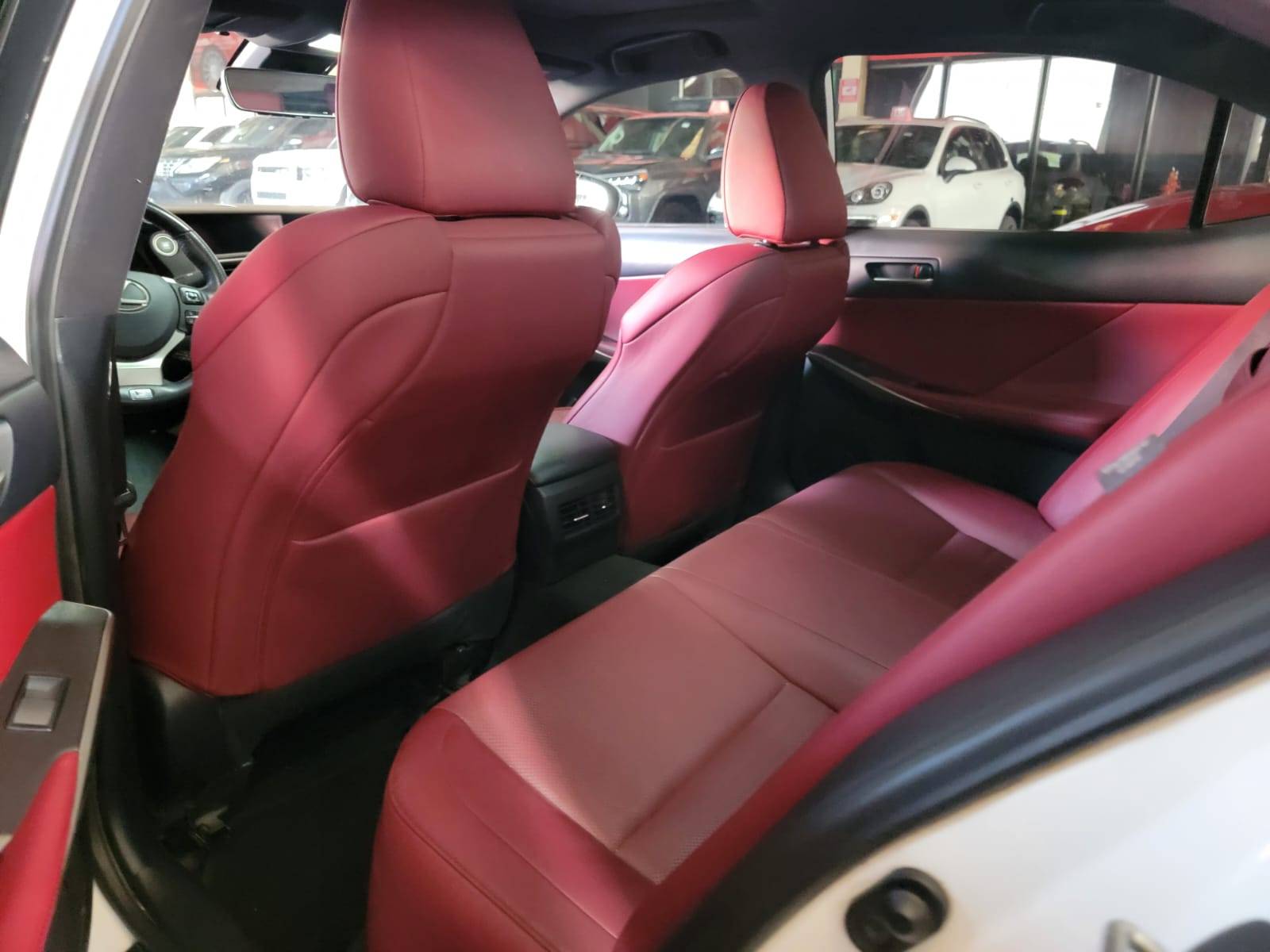2019 LEXUS IS 300 — 97502 KM — Lot 5092998 — Main - Marhaba Auctions Used Cars - Image 8