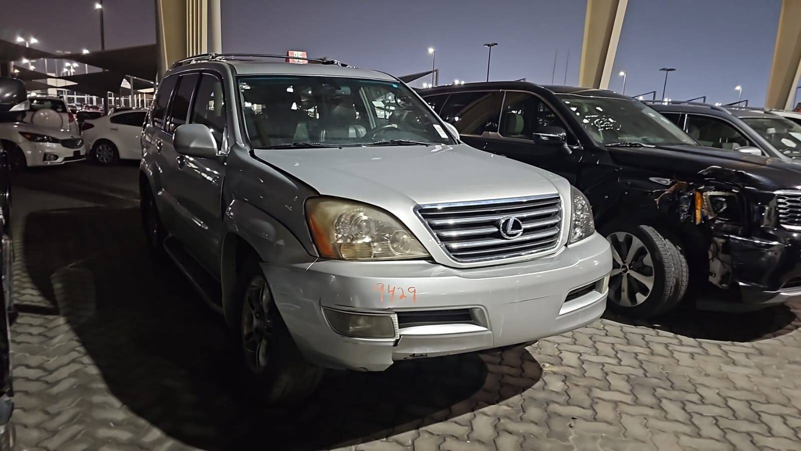 2007 LEXUS GX 470 — 218075 Miles — Lot 170143684 — Souq - Marhaba Auctions Used Cars - Image 4