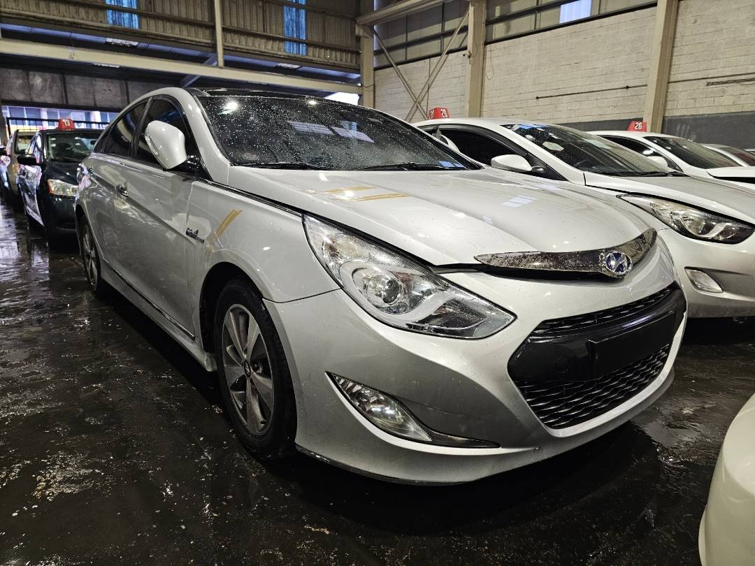 2012 HYUNDAI SONATA — 324745 KM — Lot 031681 — Main - Marhaba Auctions Used Cars - Image 4