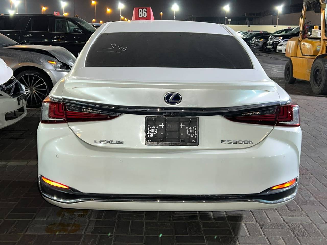 2019 LEXUS ES 300H — 116592 Miles — Lot 4K2058228 - Marhaba Auctions Used Cars - Image 9