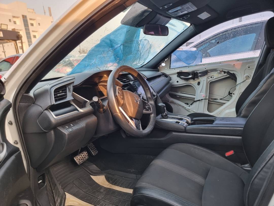 2019 HONDA CIVIC — 93572 Miles — Lot 545068 — Ind. 12 - Marhaba Auctions Used Cars - Image 7