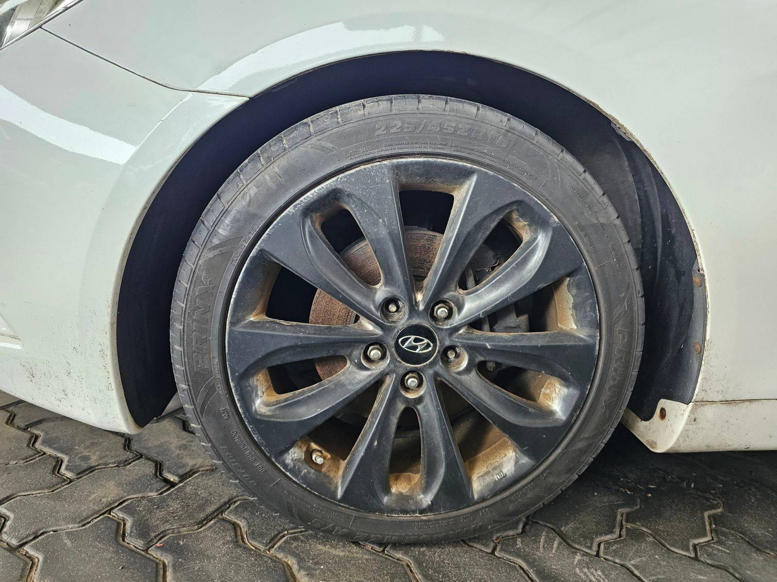 2011 HYUNDAI SONATA — 171272 Miles — Lot H219281 — Souq - Marhaba Auctions Used Cars - Image 11