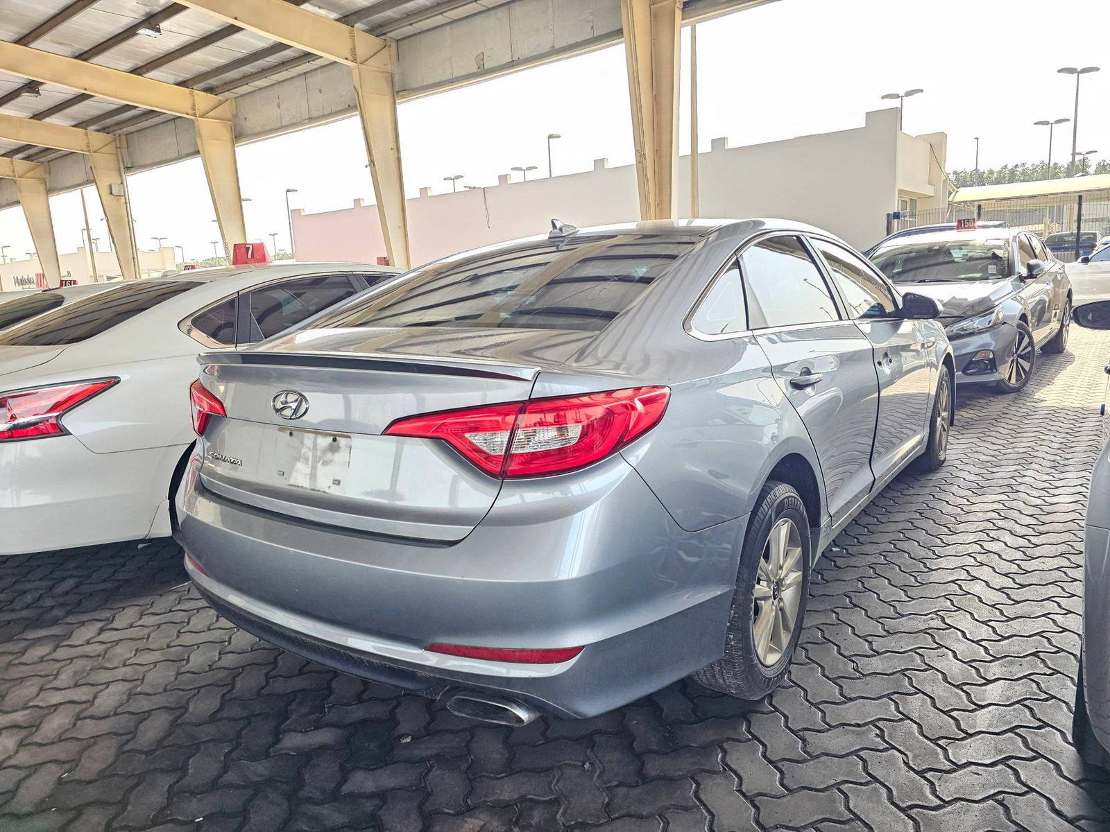 2015 HYUNDAI SONATA — 202749 Miles — Lot 576337 — Main - Marhaba Auctions Used Cars - Image 4