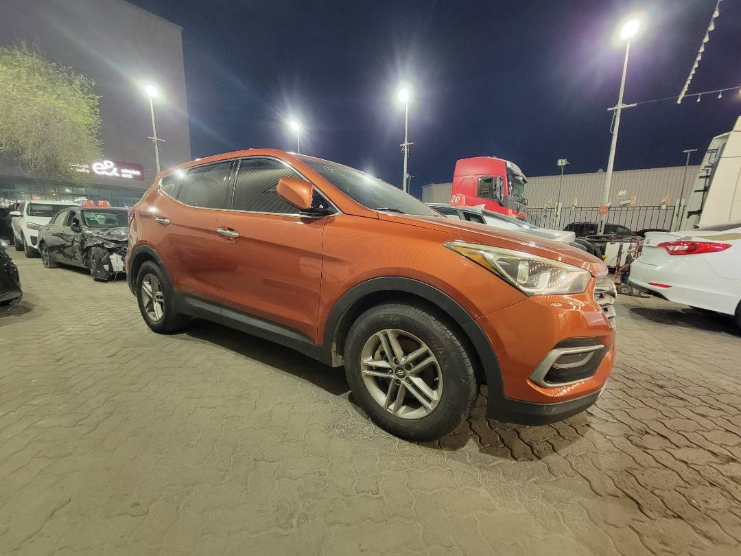 2017 HYUNDAI SANTA FE — 191124 Miles — Lot G409959 — Main - Marhaba Auctions Used Cars - Image 4