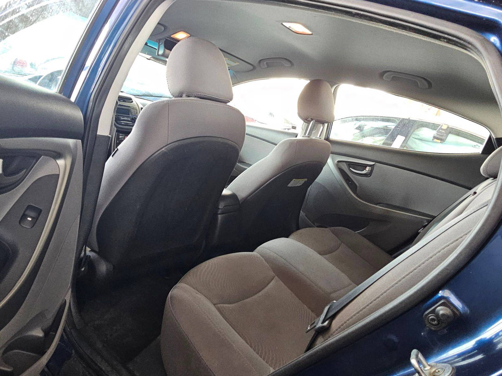 HYUNDAI ELANTRA 2016 - Marhaba Auction Used Cars - Image 6
