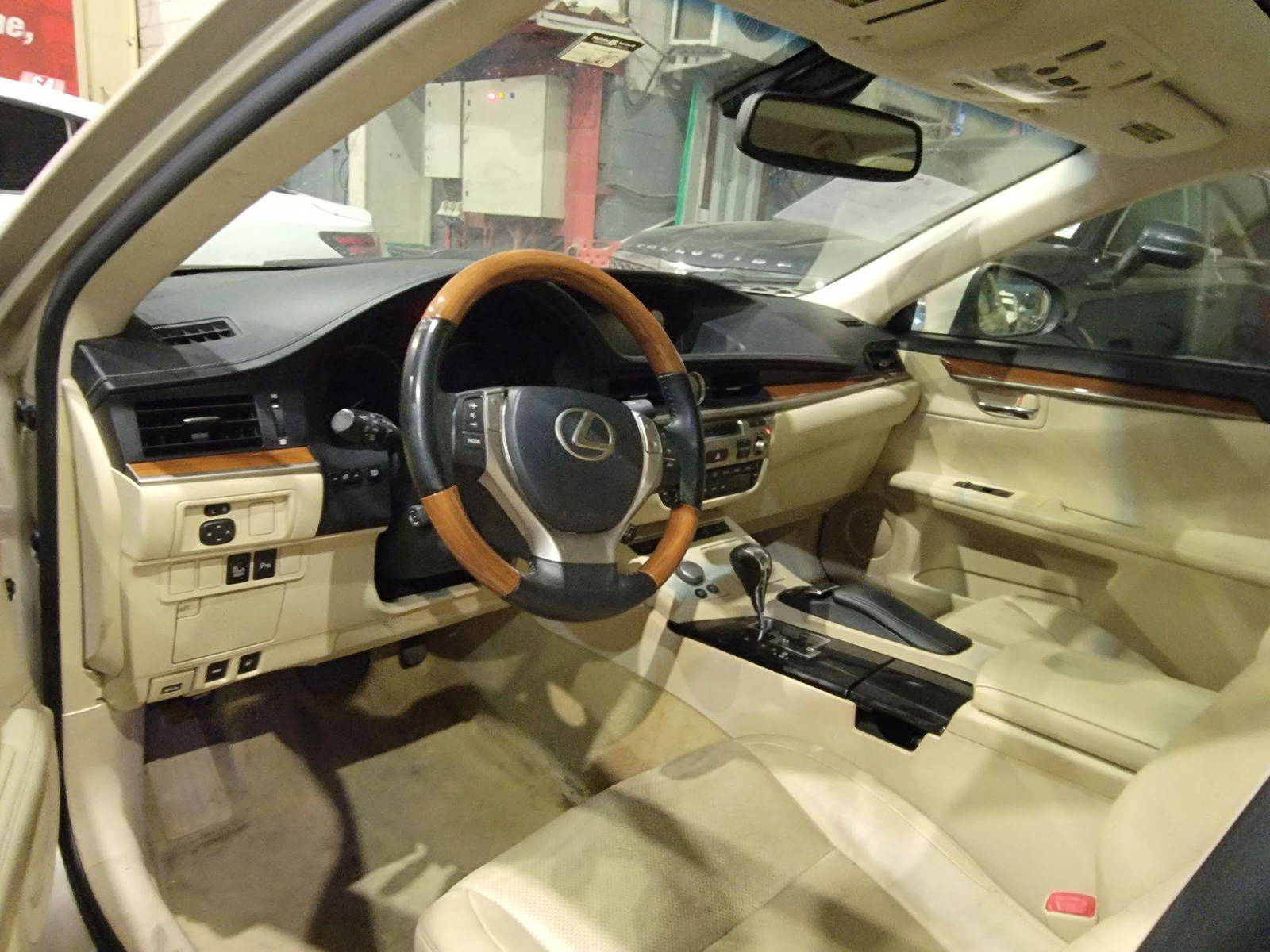 LEXUS ES 300H 2013 - Marhaba Auction Used Cars - Image 8