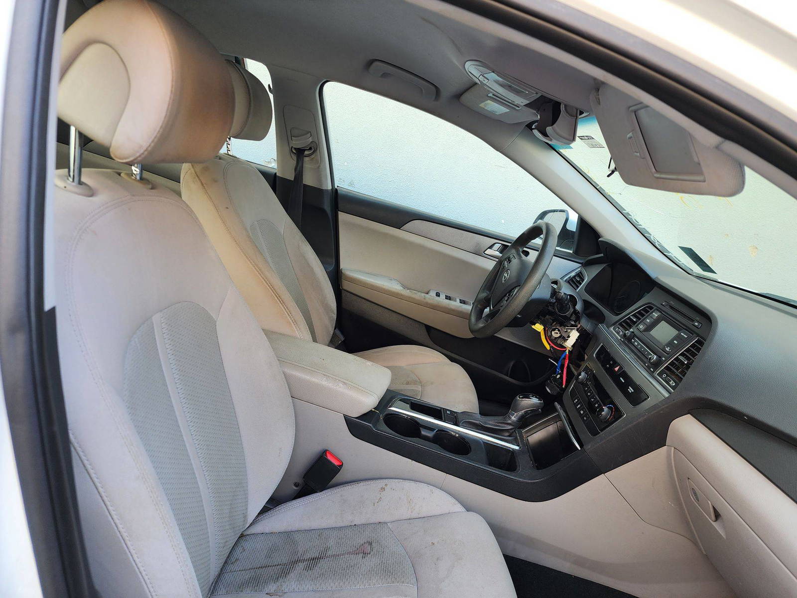 2017 HYUNDAI SONATA — 186930 Miles — Lot 27484 — Al Quoz - Marhaba Auctions Used Cars - Image 8