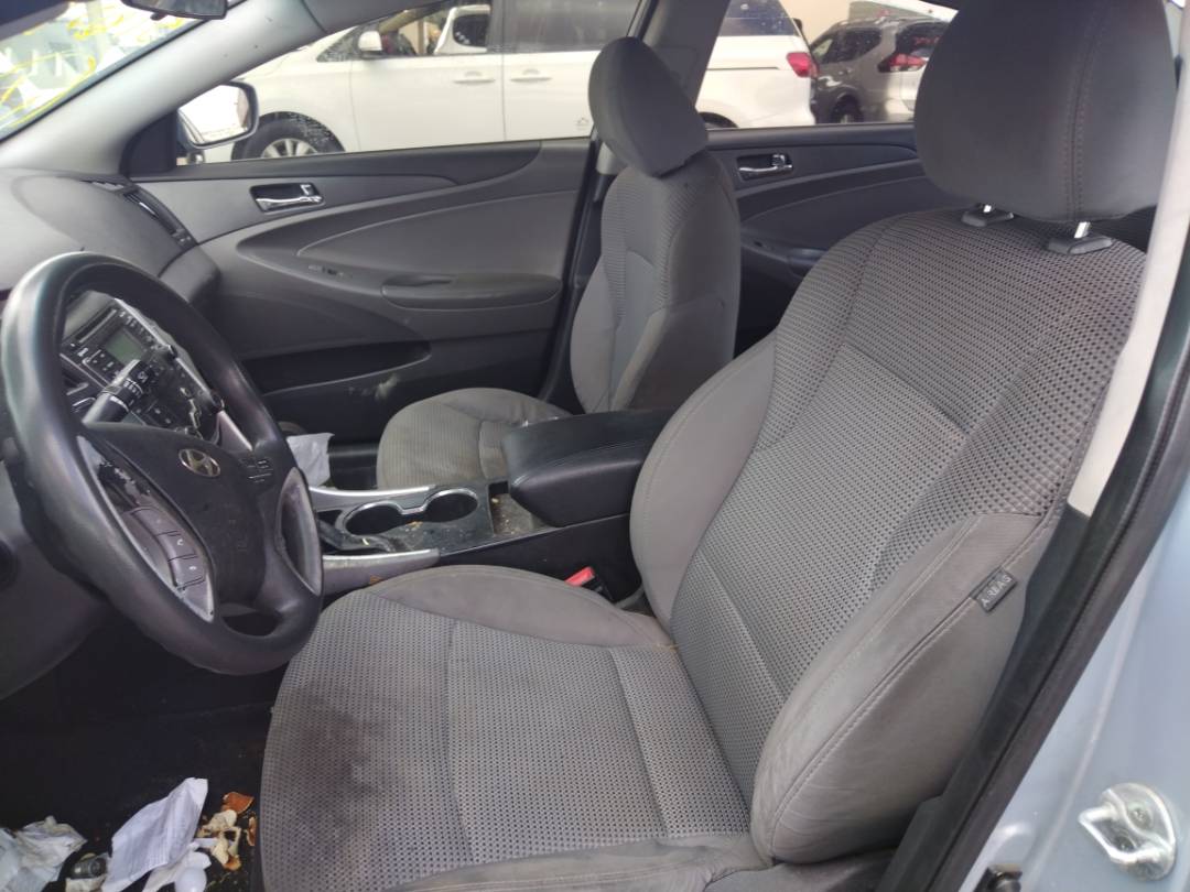 2011 HYUNDAI SONATA — 160078 Miles — Lot 37657607 - Marhaba Auctions Used Cars - Image 8