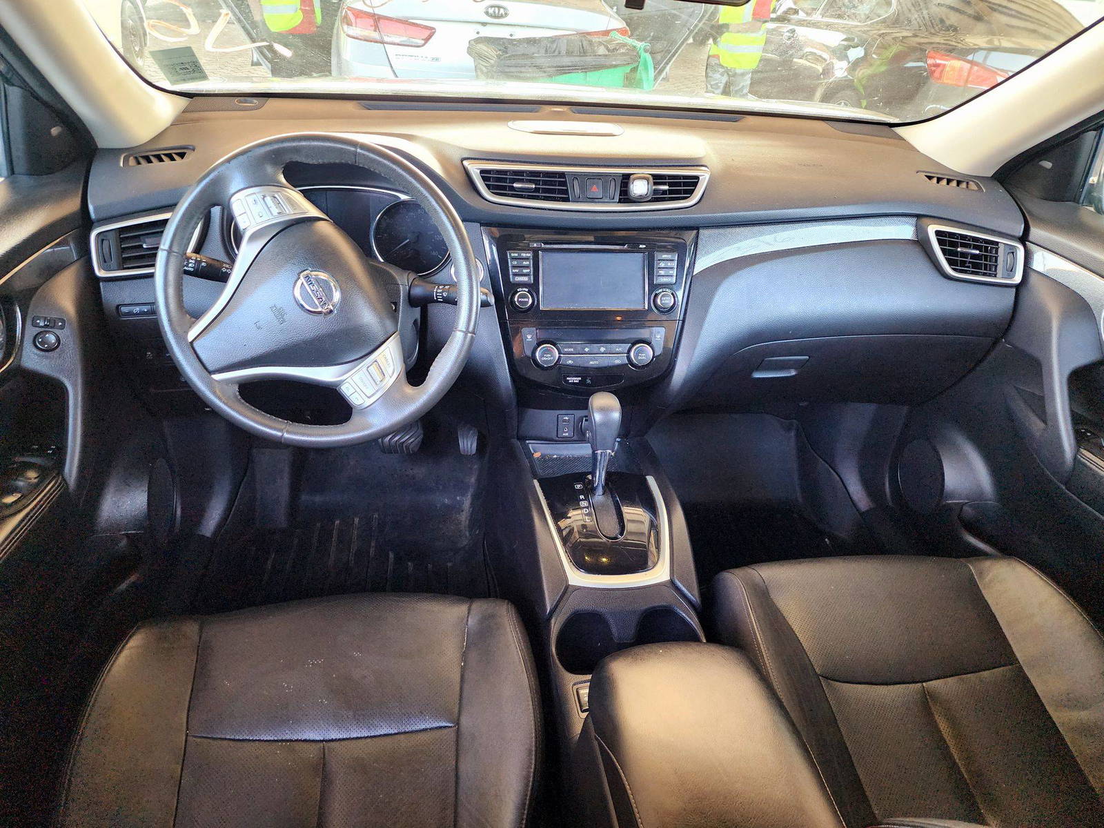 2014 NISSAN ROGUE — 146399 Miles — Lot EC800010 — Souq - Marhaba Auctions Used Cars - Image 7