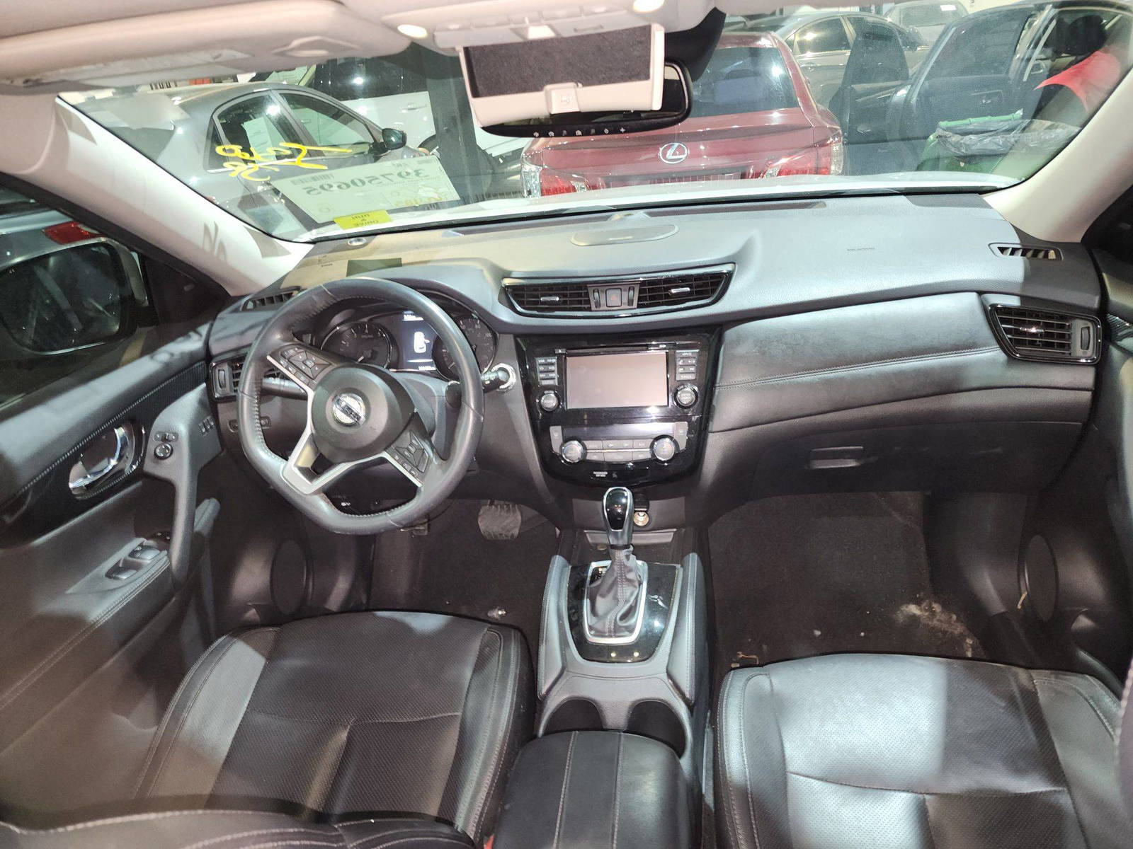 2017 NISSAN ROGUE — 162485 Miles — Lot 39750695 — Al Quoz - Marhaba Auctions Used Cars - Image 7