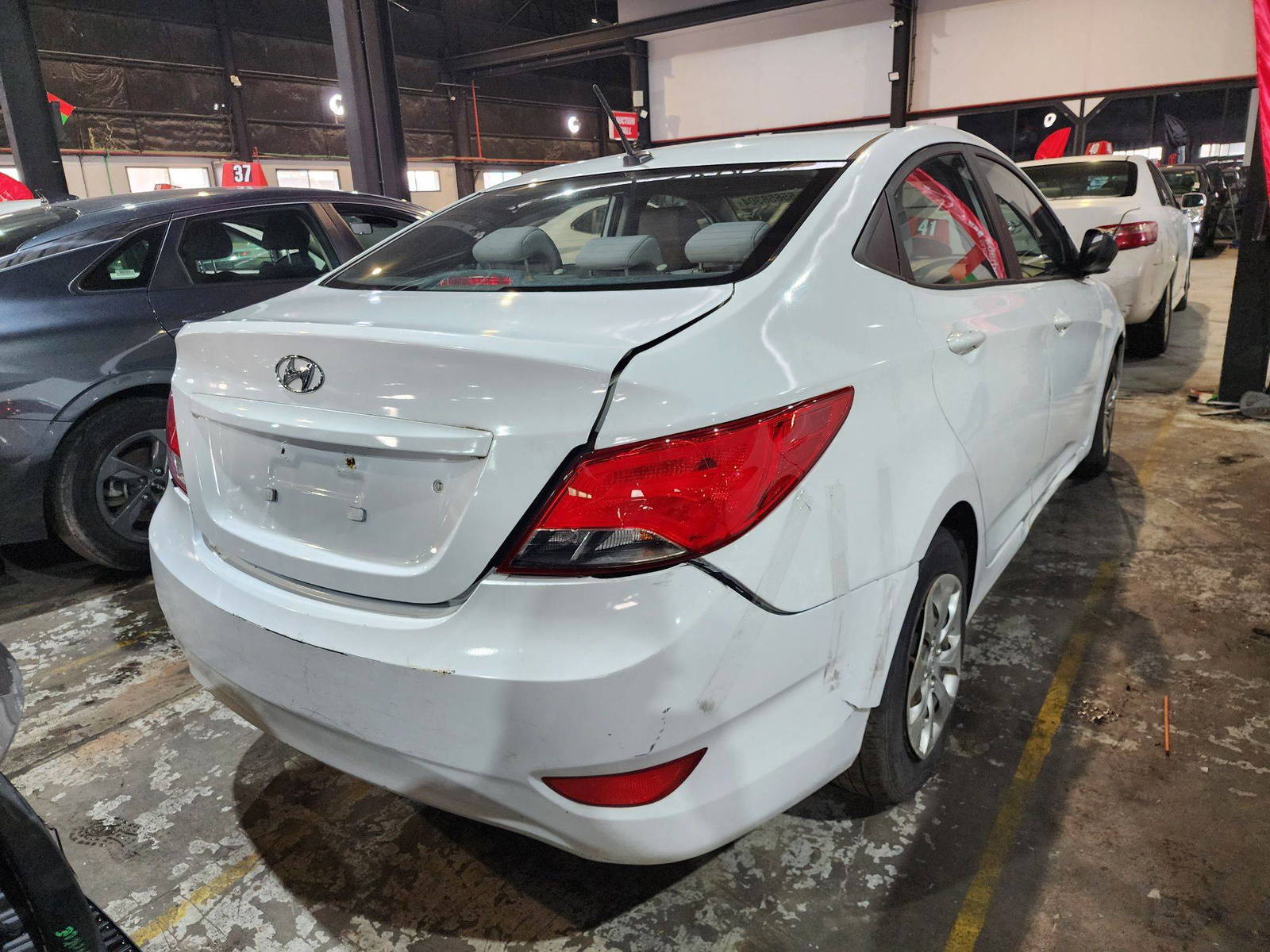 2016 HYUNDAI ACCENT — 173561 Miles — Lot 046051 — Souq - Marhaba Auctions Used Cars - Image 6