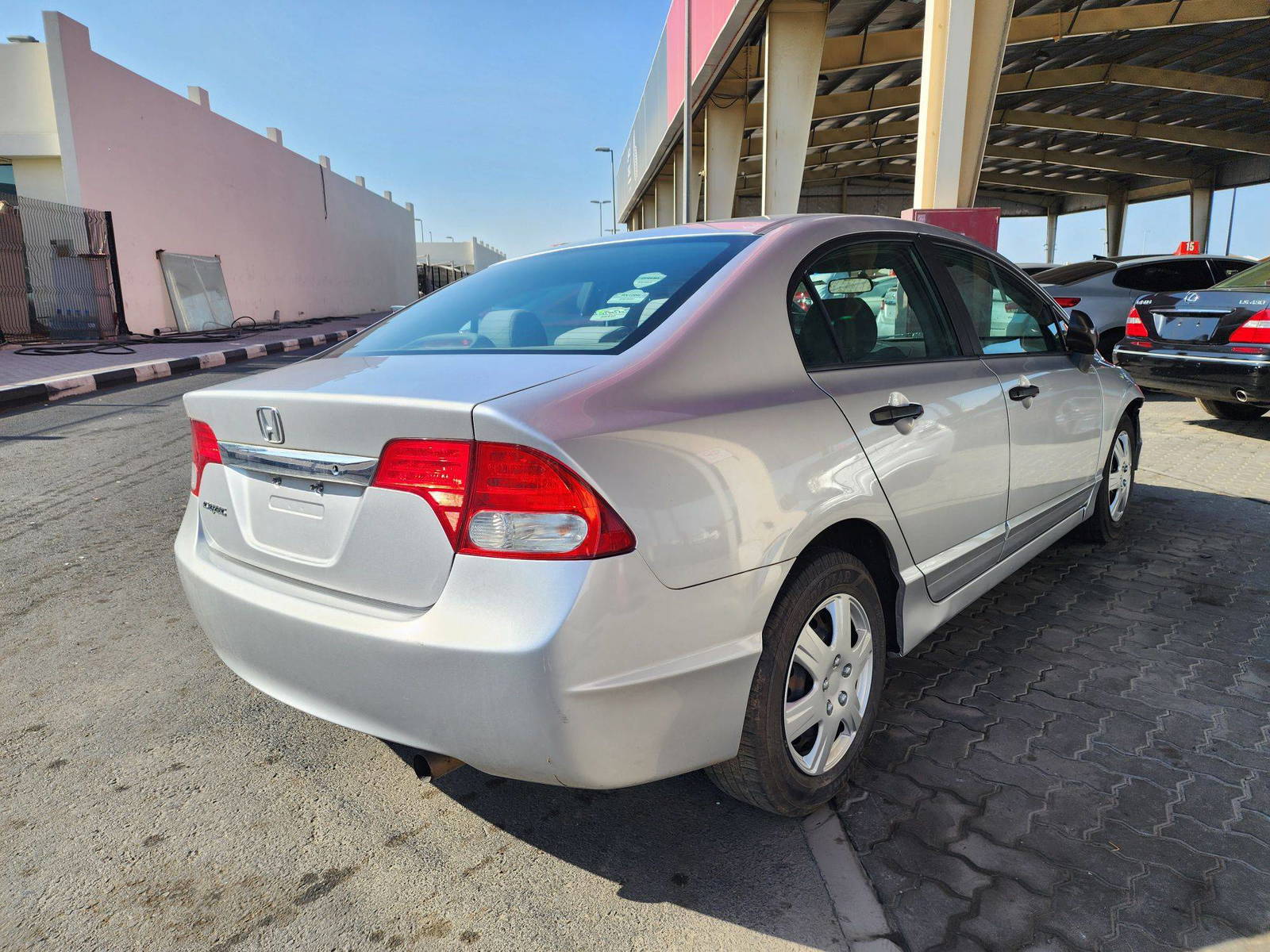 2011 HONDA CIVIC — 198071 Miles — Lot 34BE032202 — Souq - Marhaba Auctions Used Cars - Image 3