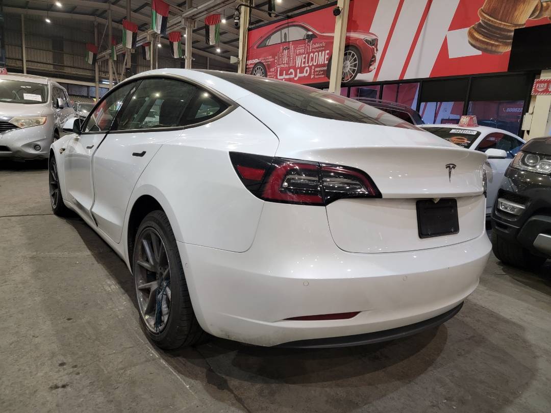 TESLA MODEL 3 2021 - Marhaba Auction Used Cars - Image 3