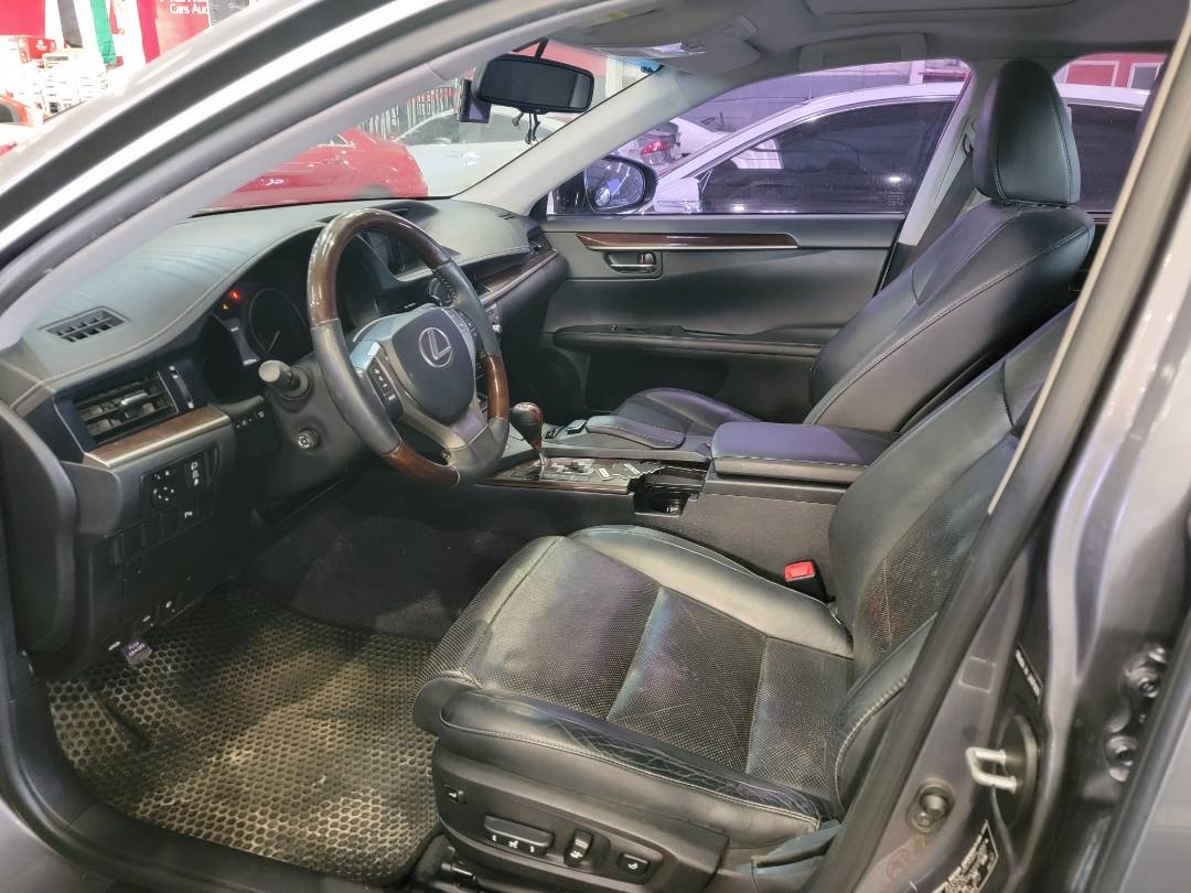 2013 LEXUS ES 300H — 199746 KM — Lot 2200202 — Main - Marhaba Auctions Used Cars - Image 8