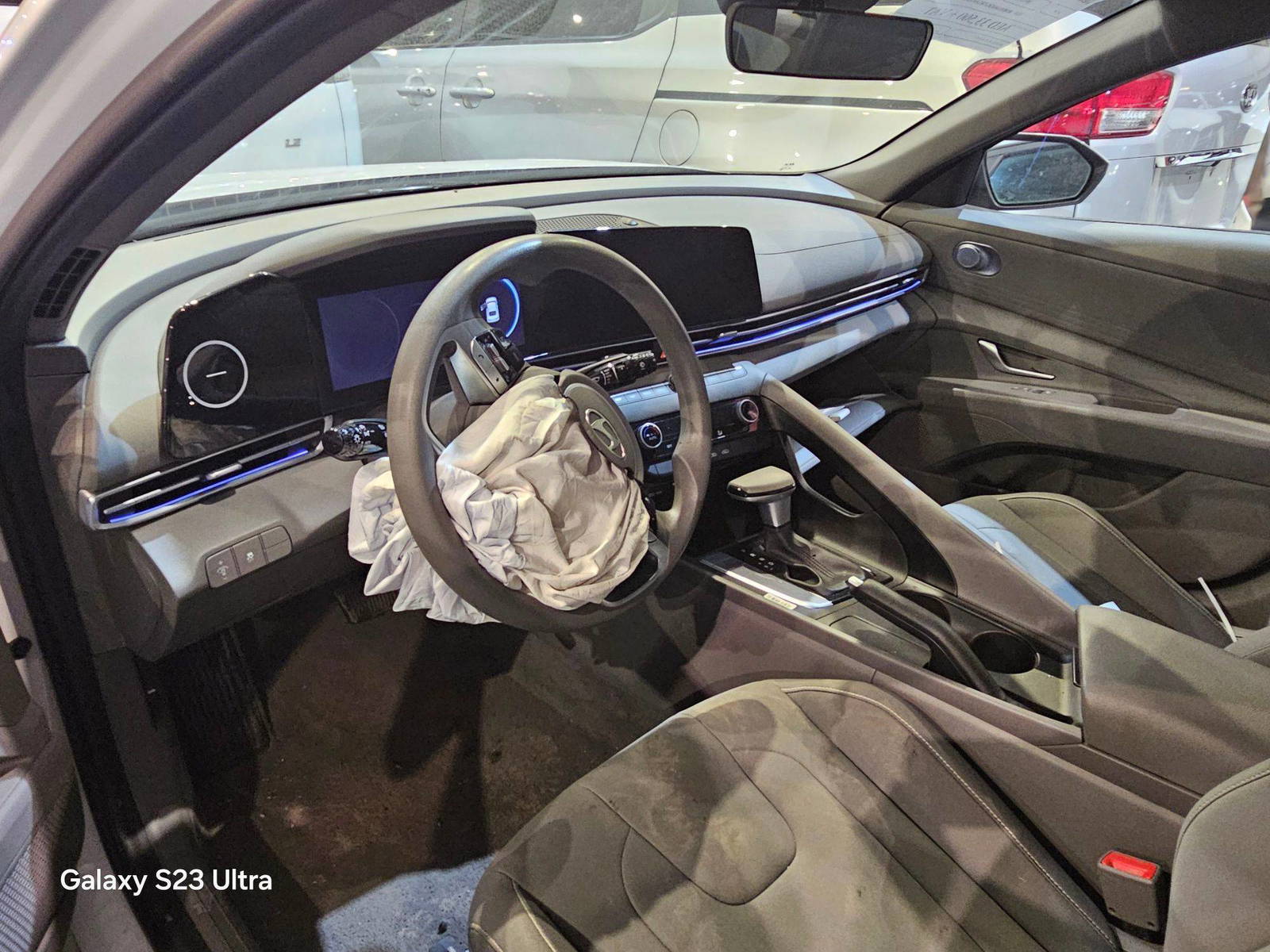 HYUNDAI ELANTRA 2024 - Marhaba Auction Used Cars - Image 8