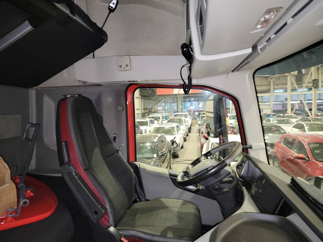 2016 VOLVO FH-Series — 897998 KM — Lot B757349 — Main - Marhaba Auctions Used Cars - Image 11