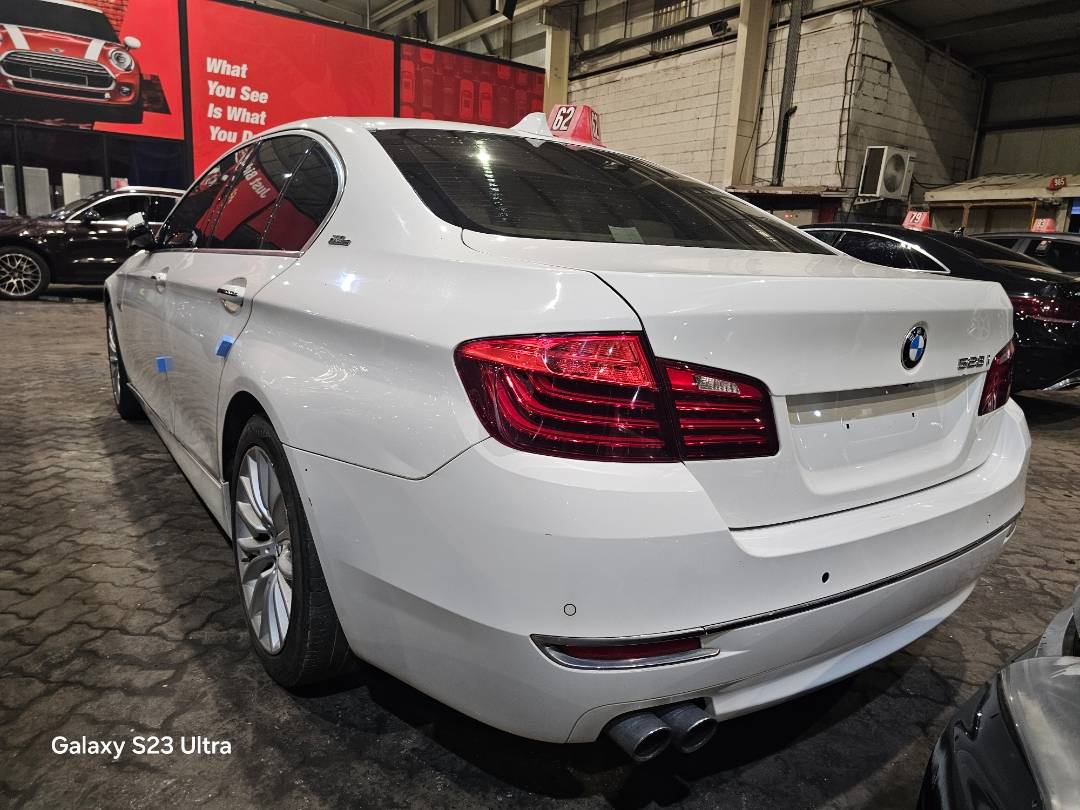 2016 BMW 528i — 255892 KM — Lot GG601688 — Main - Marhaba Auctions Used Cars - Image 3