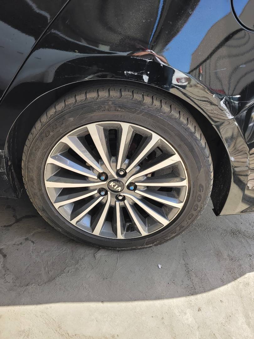 2011 KIA K5 — 182000 KM — Lot 114123 — Main - Marhaba Auctions Used Cars - Image 9