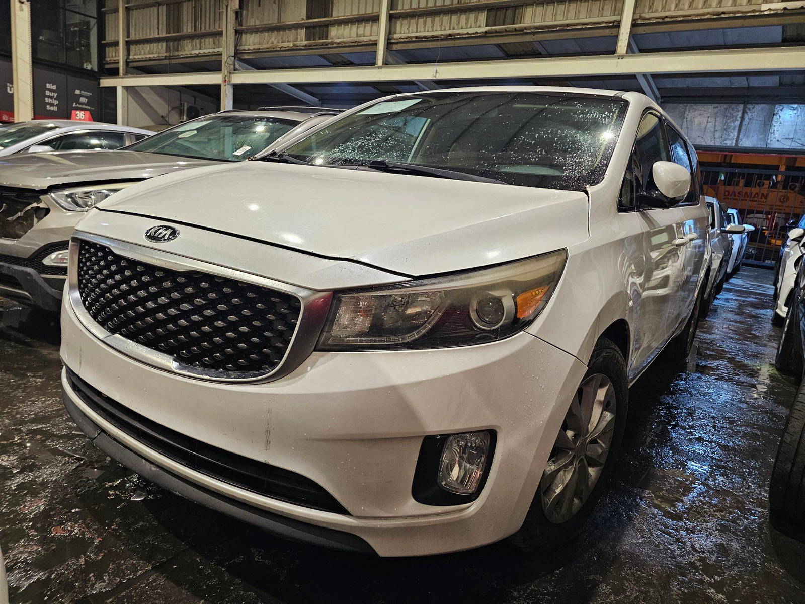 2015 KIA SEDONA — 219781 Miles — Lot 89860645 — Main - Marhaba Auctions Used Cars - Image 5