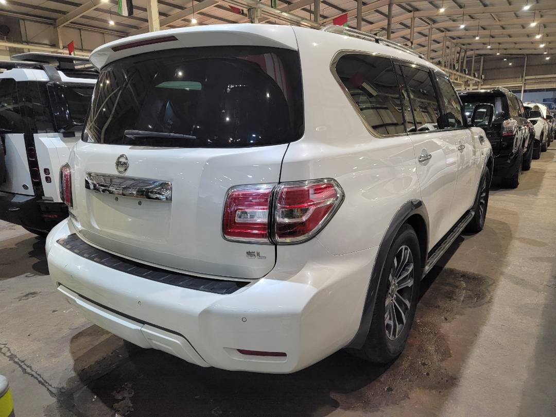 2017 NISSAN ARMADA — 136659 Miles — Lot H9505782 — Main - Marhaba Auctions Used Cars - Image 4