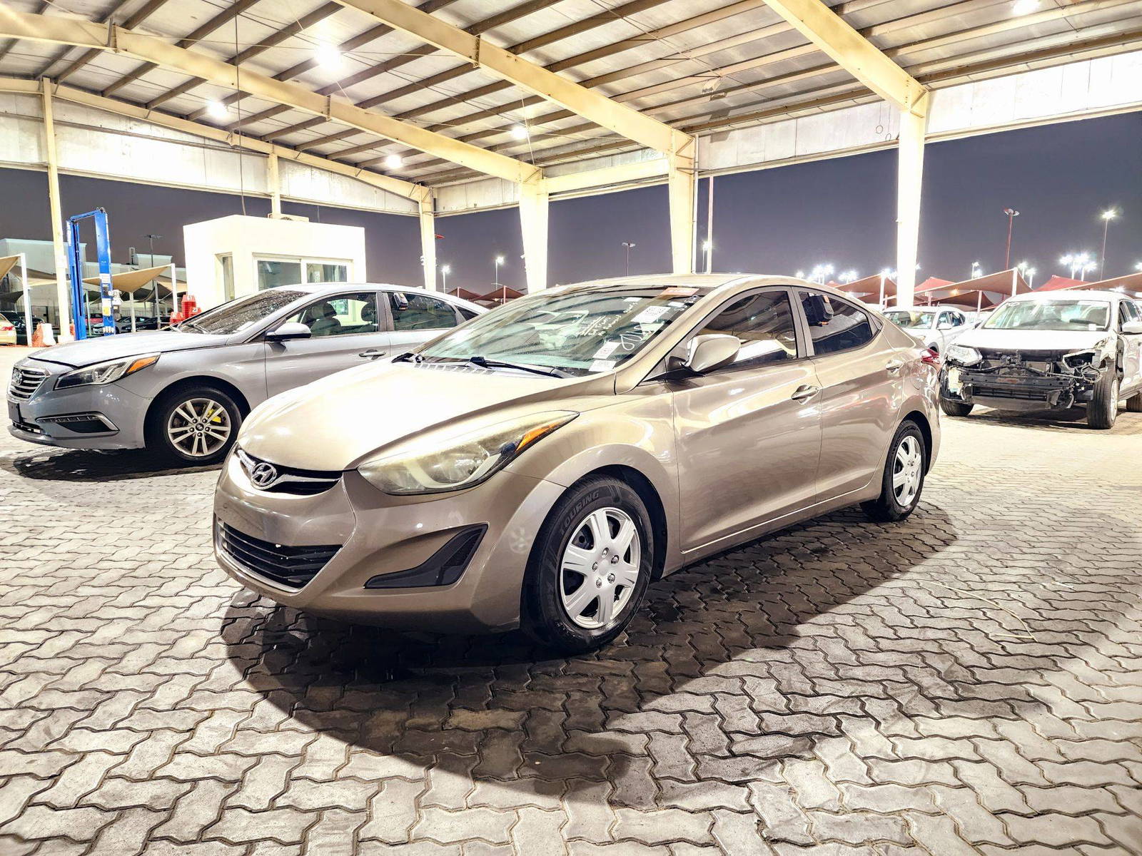 2016 HYUNDAI ELANTRA — 143286 Miles — Lot 336729 — Souq - Marhaba Auctions Used Cars - Image 5