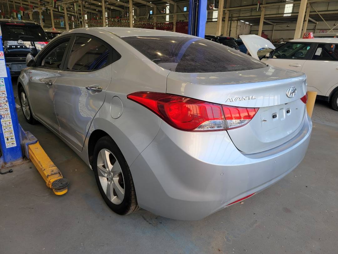2011 HYUNDAI AVANTE — 180862 KM — Lot 132497 — Main - Marhaba Auctions Used Cars - Image 4