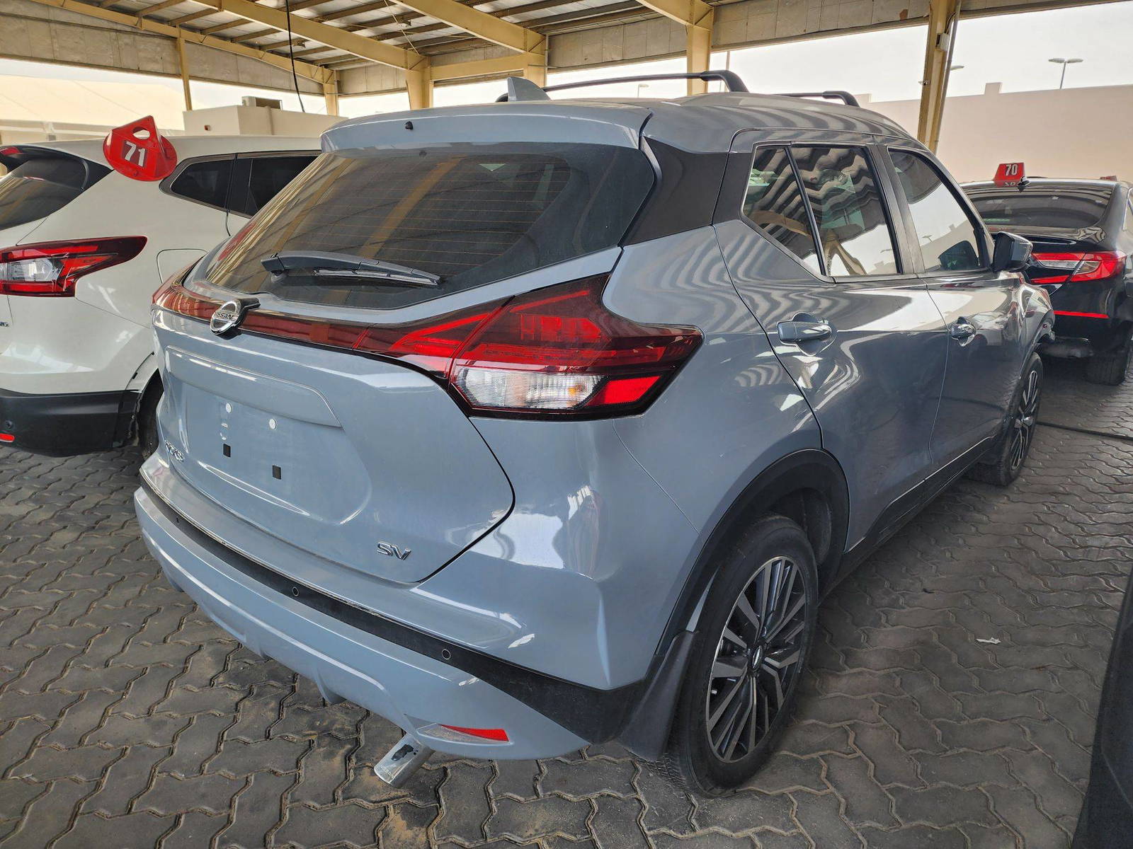 2021 NISSAN KICKS — 25686 Miles — Lot 43102574 - Marhaba Auctions Used Cars - Image 4