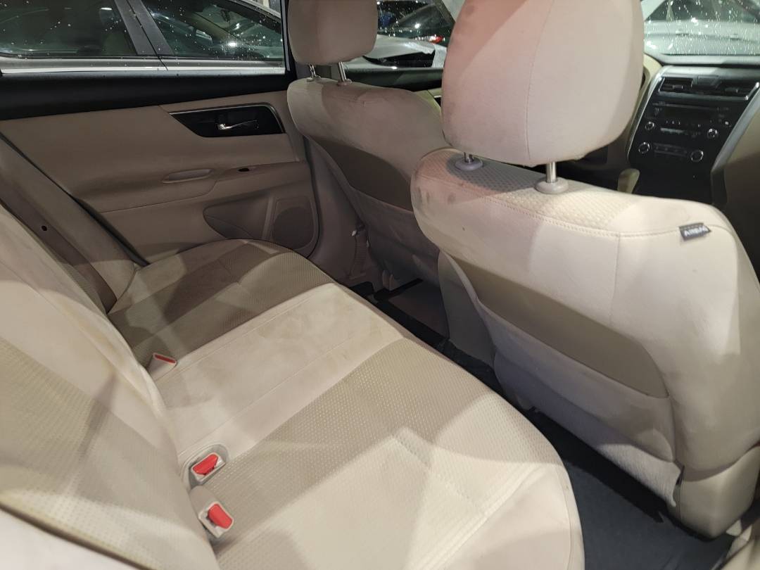 2014 NISSAN ALTIMA — 239161 Miles — Lot 37877876 - Marhaba Auctions Used Cars - Image 4