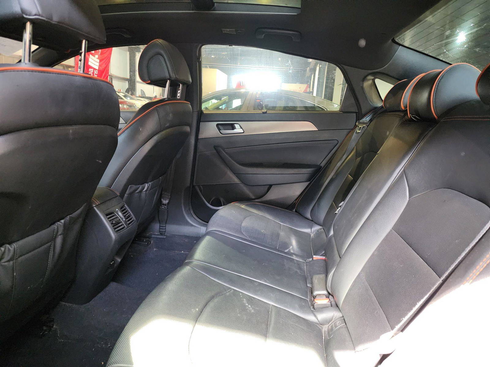 2015 HYUNDAI SONATA — 134055 Miles — Lot 27232 — Al Quoz - Marhaba Auctions Used Cars - Image 6