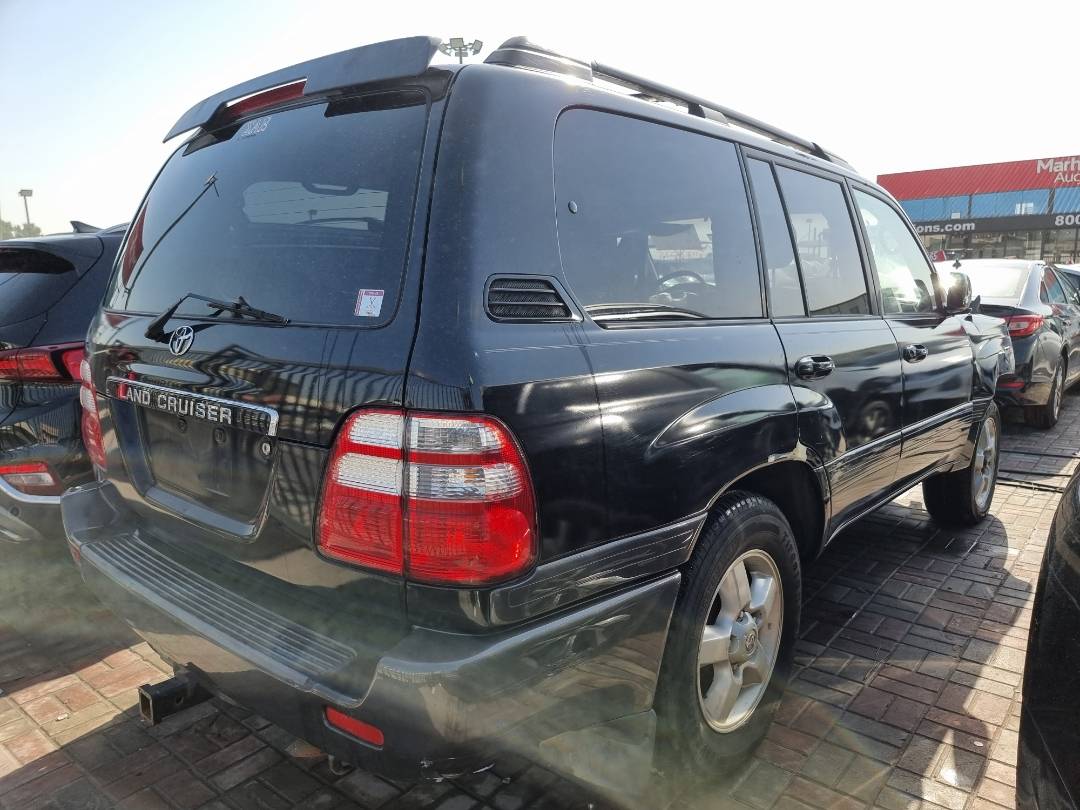 2005 TOYOTA LAND CRUISER — 290663 Miles — Lot 215487 — Ind. 12 - Marhaba Auctions Used Cars - Image 3