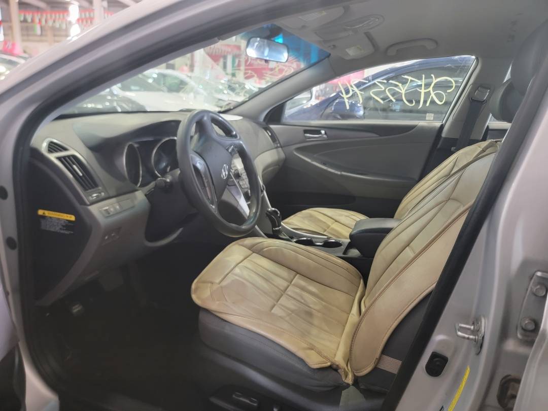 2011 HYUNDAI SONATA — 234121 Miles — Lot 39913673 — Main - Marhaba Auctions Used Cars - Image 8