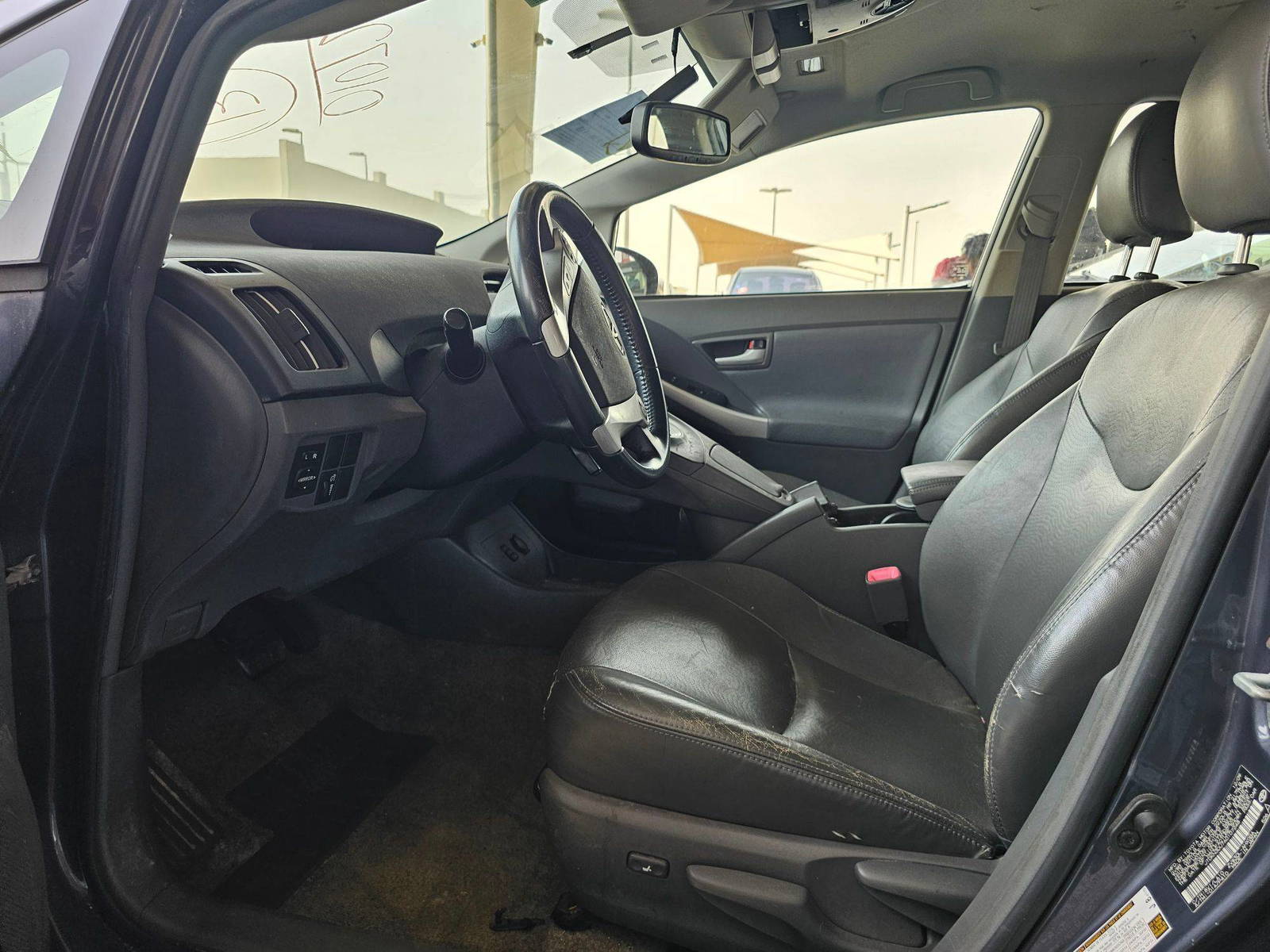 2010 TOYOTA PRIUS — 214061 Miles — Lot DU7A0107248 — Souq - Marhaba Auctions Used Cars - Image 8