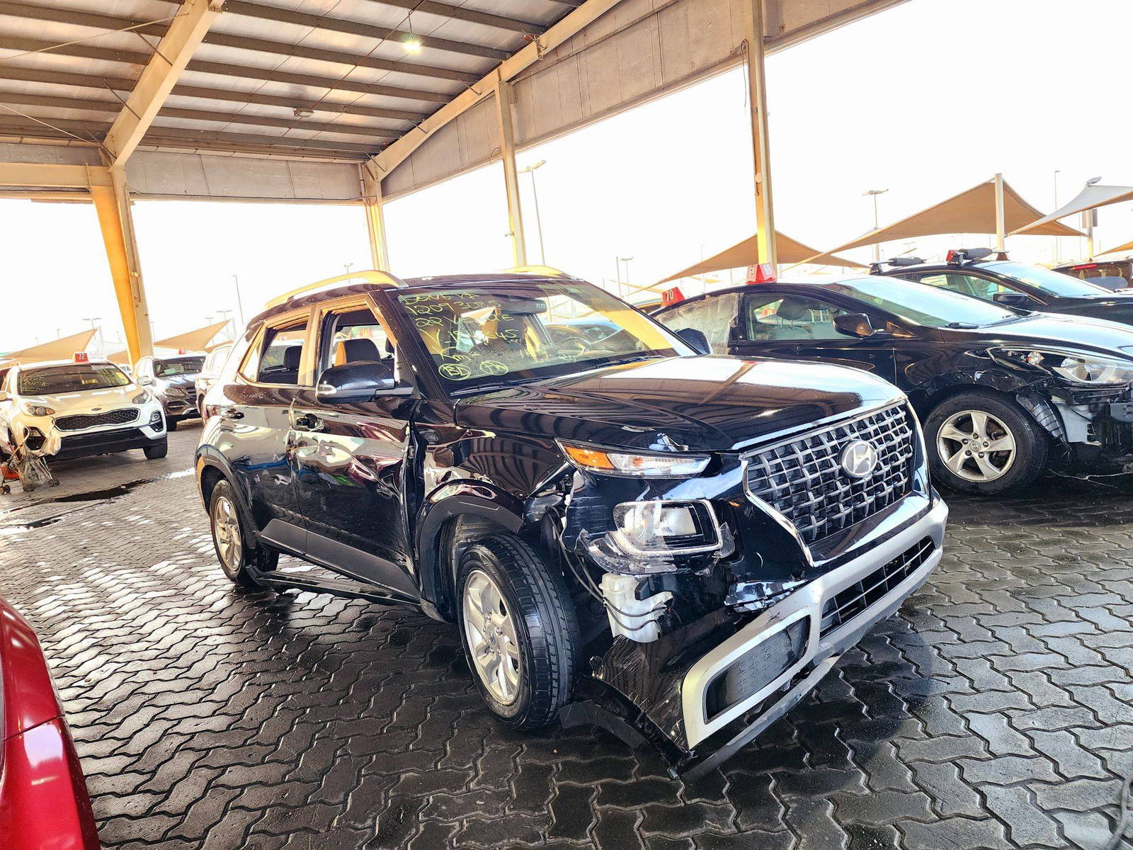 2022 HYUNDAI VENUE SEL — 51001 KM — Lot 12093085 — Souq - Marhaba Auctions Used Cars - Image 4