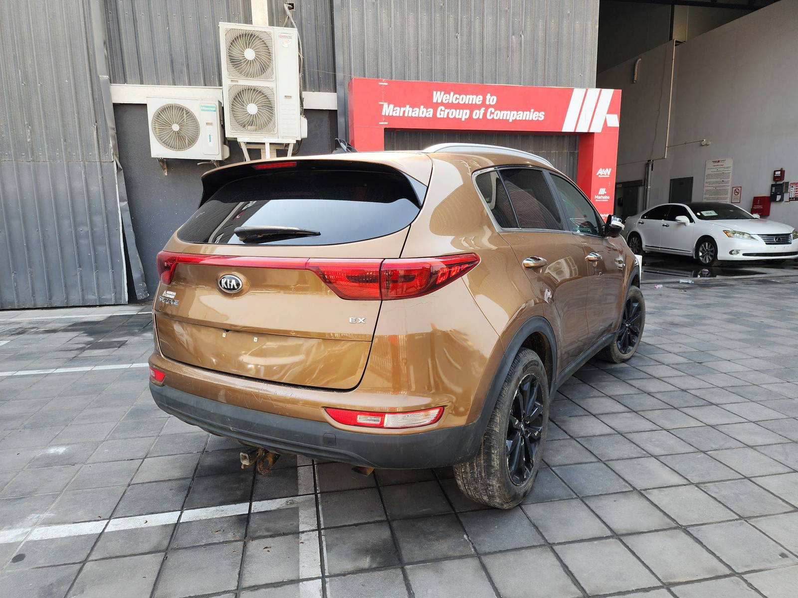 2017 KIA SPORTAGE — 139790 Miles — Lot 7042381 — Al Quoz - Marhaba Auctions Used Cars - Image 4