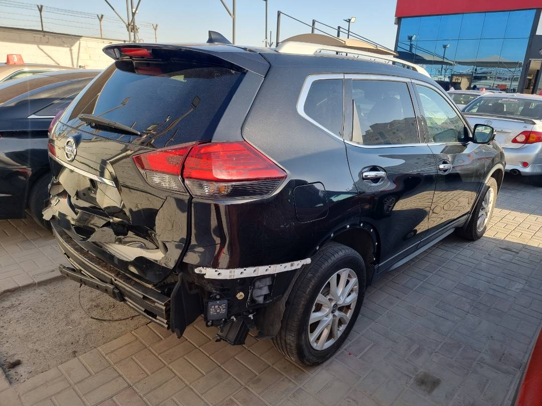 NISSAN ROGUE 2017 - Marhaba Auction Used Cars - Image 4